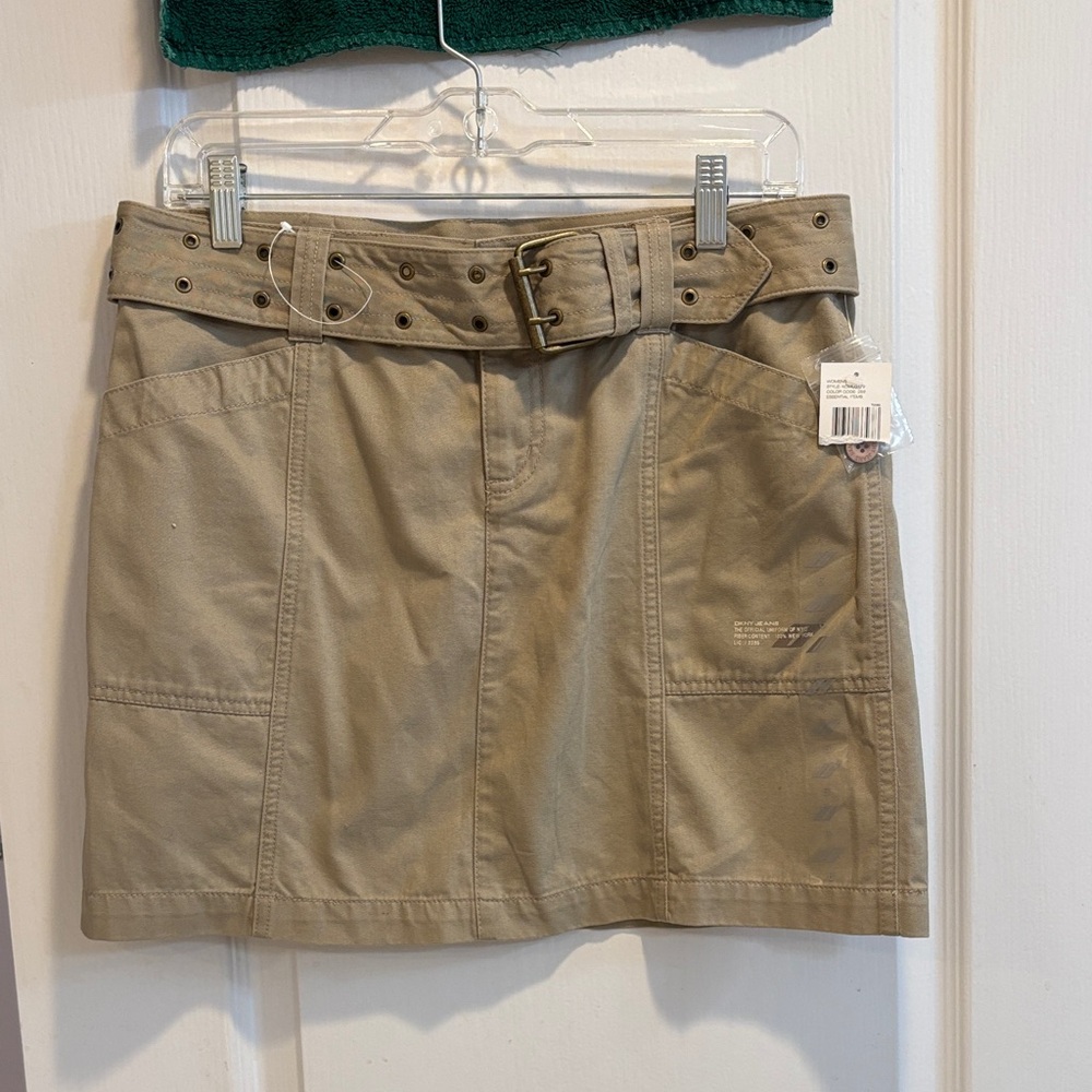 NWT DKNY Beige Mini Skirt with Belt